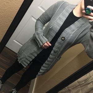 O’Neil grey sweater cardigan